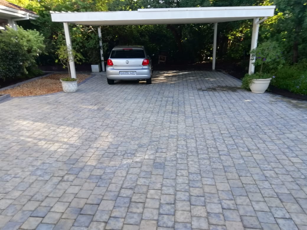Parkland Paving Parking Bay